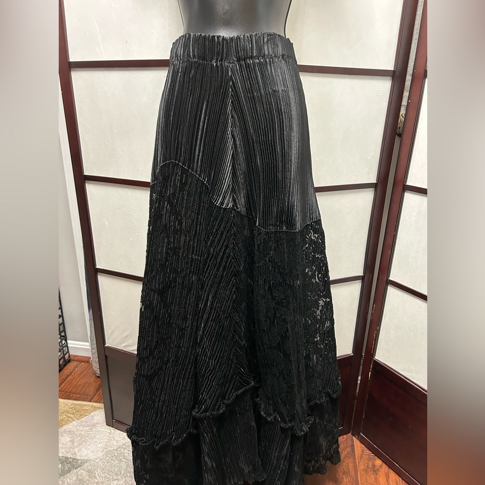 Couture Mashiah skirt, retail $1100, a steal of a deal. Put Red leggings under
